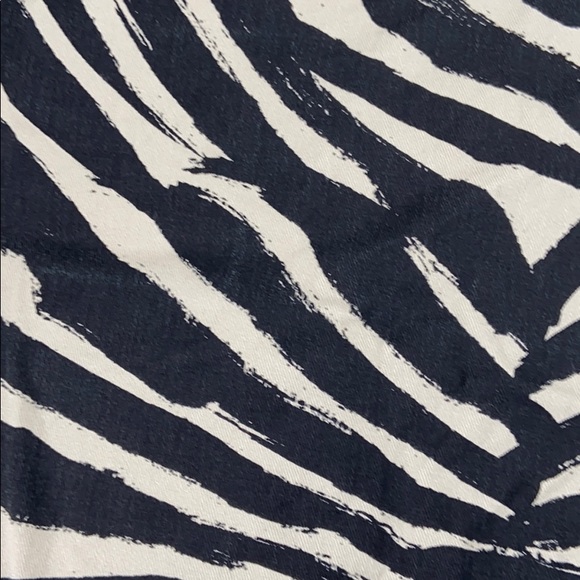 Zebra print skirt - Picture 2 of 2